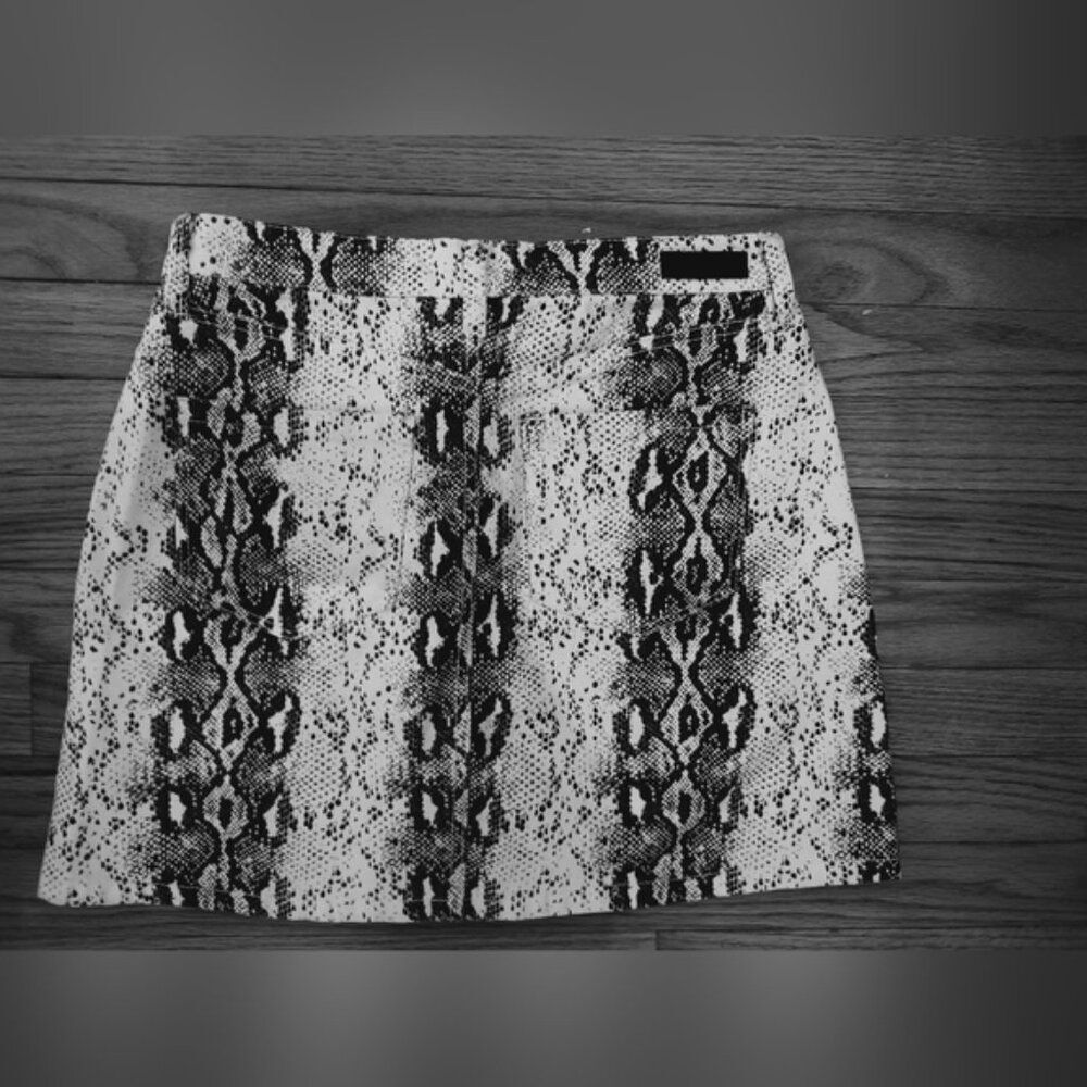 Blanknyc Python Snake Print Denim Mini Skirt 26 2 - image 3
